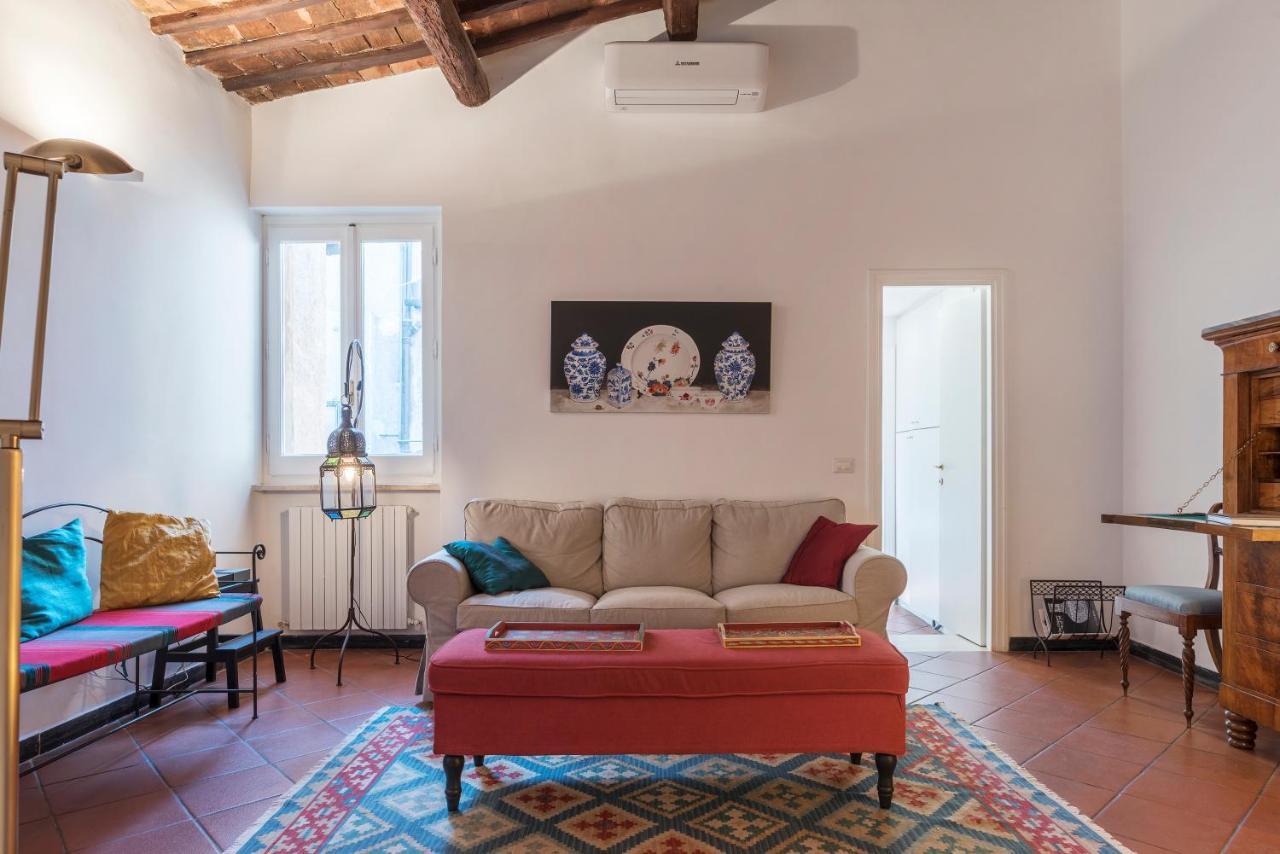 Three Bedrooms In World-famous Via Giulia - Fromhometorome Lejlighed *