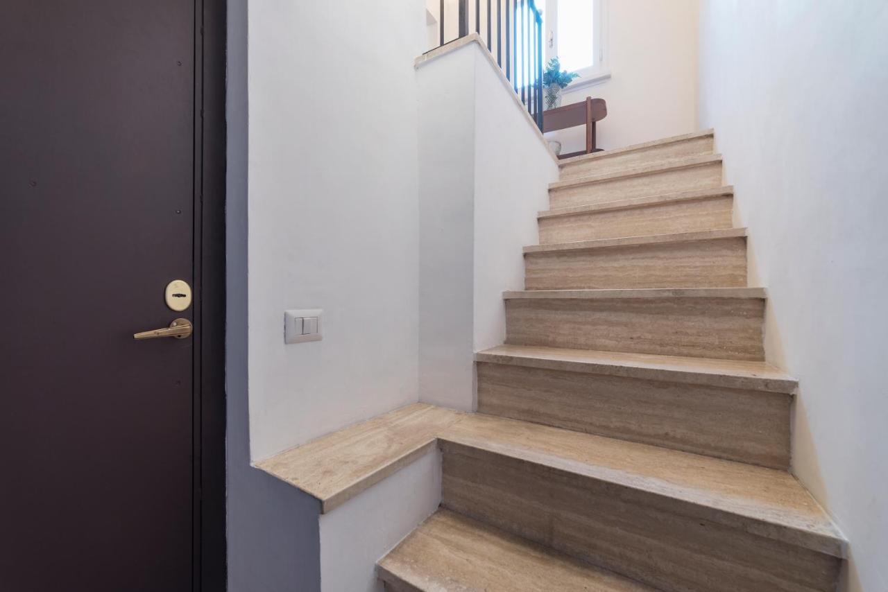 Three Bedrooms In World-famous Via Giulia - Fromhometorome *