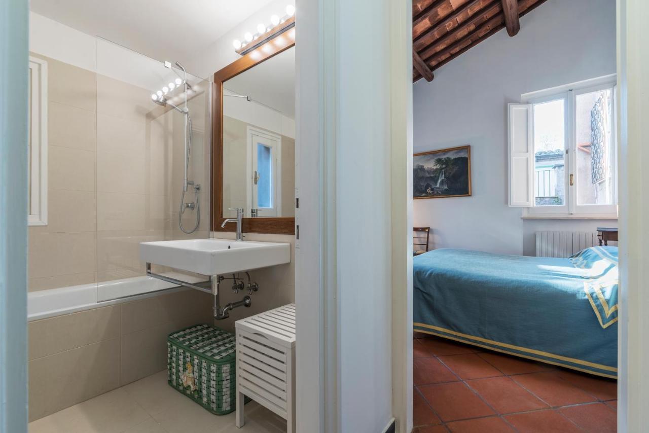Apartment Three Bedrooms In World-famous Via Giulia - Fromhometorome *