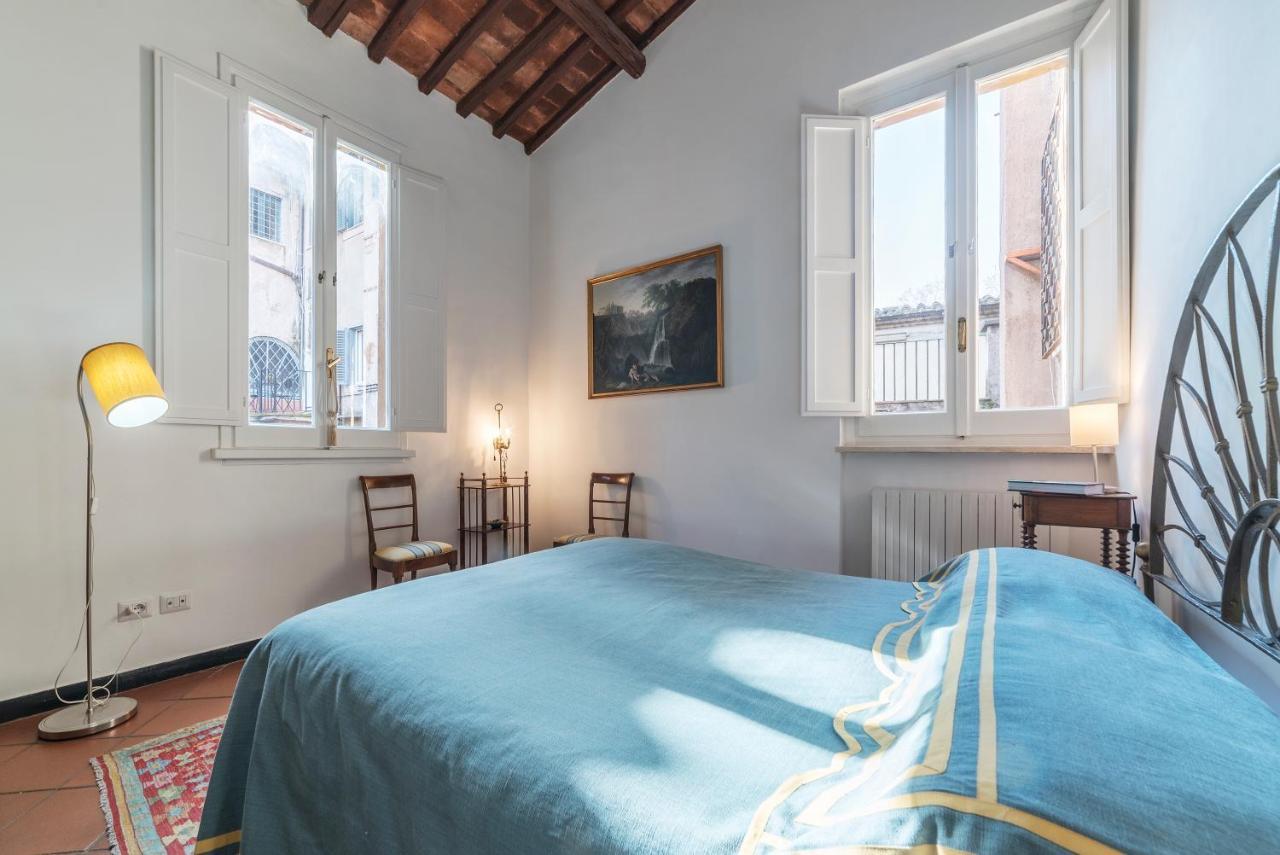 Three Bedrooms In World-famous Via Giulia - Fromhometorome *